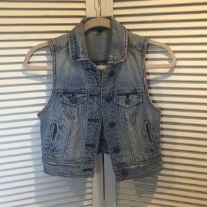 American Eagle Jean Vest